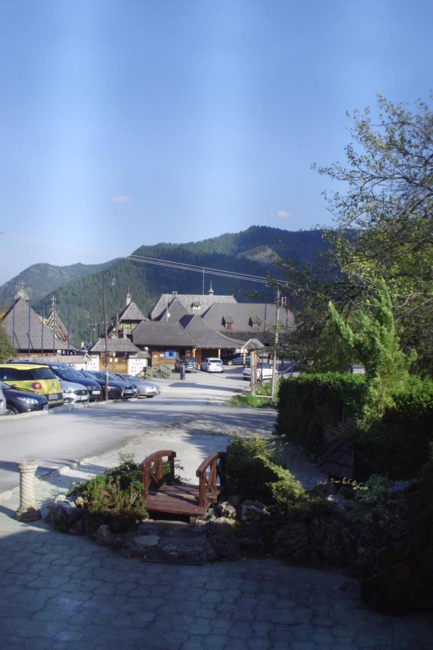 Tri Bagrema Km Apartment Mokra Gora Luaran gambar